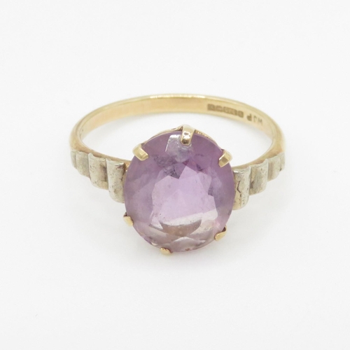 54 - 9ct gold amethyst set cocktail ring (2.5g) Size Q 1/2