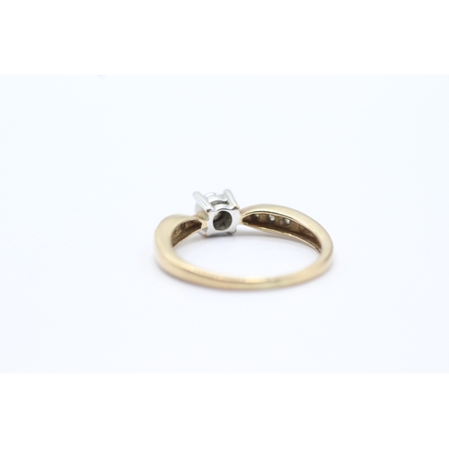 119 - 9ct gold diamond dress ring (2.1g) Size N