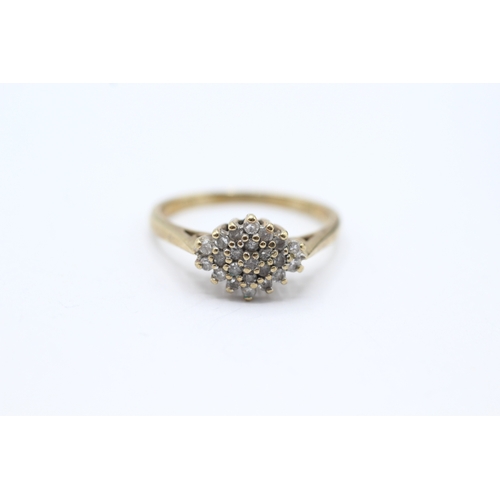 121 - 9ct gold diamond cluster ring (2.2g) Size N