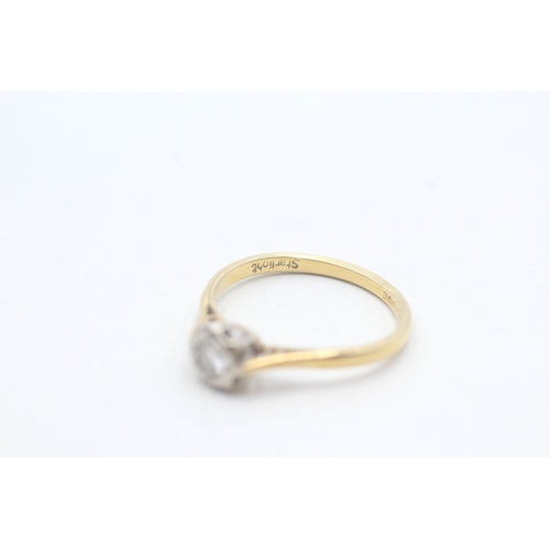 122 - 18ct gold diamond solitaire ring (2.7g) Size P 1/2