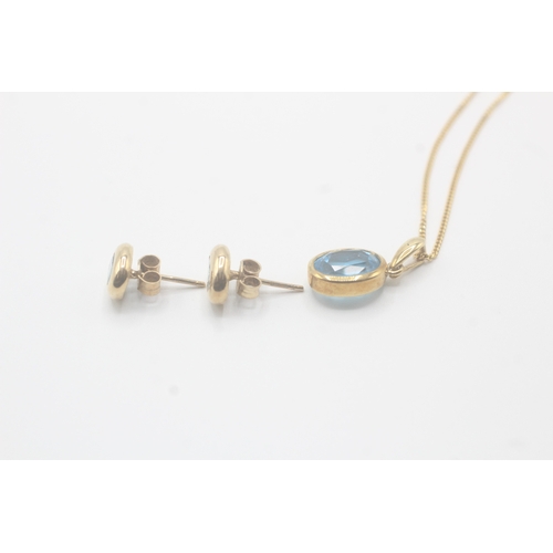 133 - 2x 9ct gold blue topaz stud earrings & necklace set (4g)