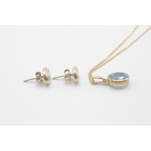 133 - 2x 9ct gold blue topaz stud earrings & necklace set (4g)