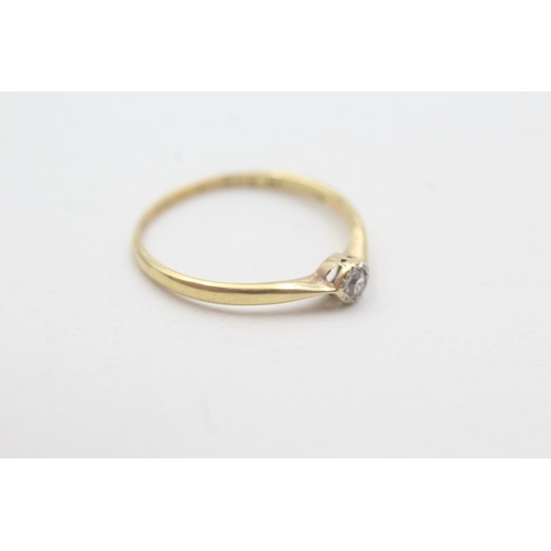 148 - 18ct gold & platinum vintage diamond solitaire ring (1.6g) Size Q