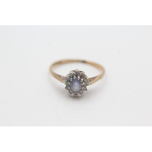 175 - 9ct gold vintage sapphire & diamond cluster ring (1.4g) Size L