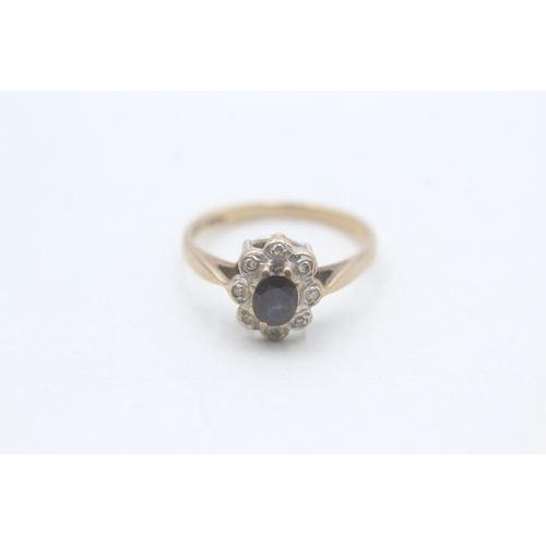 188 - 9ct gold sapphire & diamond cluster ring (2g) Size N