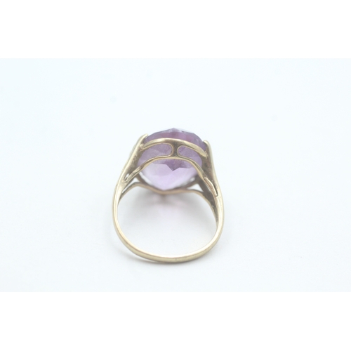 22 - 9ct gold table cut amethyst ring (3.3g) -  Size L = stone loose