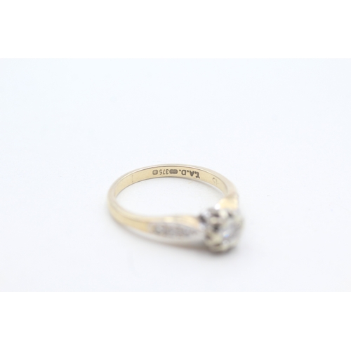 221 - 9ct gold diamond ring (2.3g) Size L 1/2