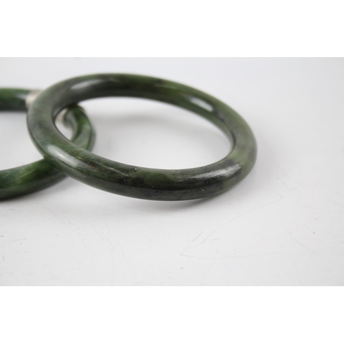 253 - Collection of Nephrite Bangles x 2 92g