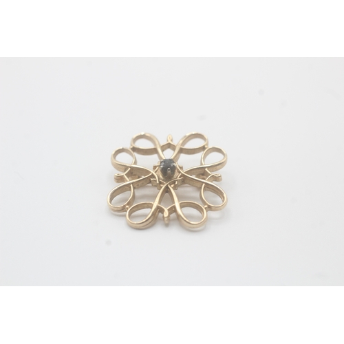 26 - 9ct gold sapphire dress brooch (2.3g)