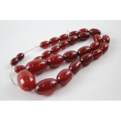 304 - Graduated Cherry Bakelite Necklace w/ Internal Streaking for Restringing 62g