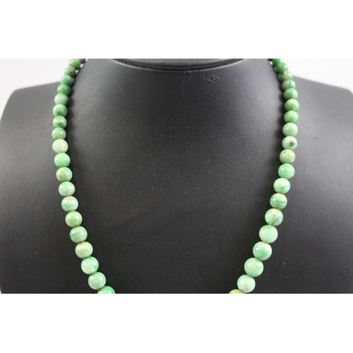 327 - Sterling Silver Clasp Graduated Jade Bead Necklace 40g