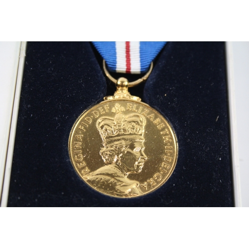 385 - Boxed ERII Queens Golden Jubilee Medal w/ COA