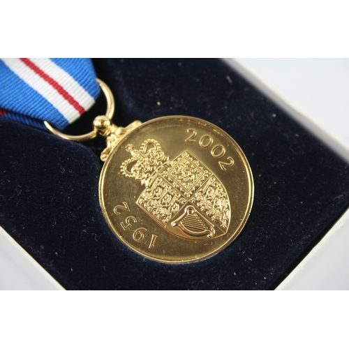 385 - Boxed ERII Queens Golden Jubilee Medal w/ COA