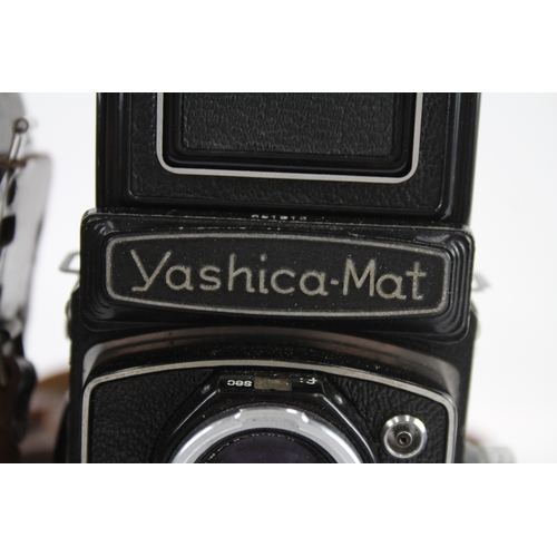 436 - Yashica-Mat Vintage Medium Format Twin Lens Camera Working w/ Original Case