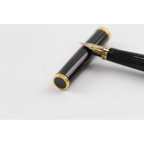 483 - Vintage Parker 75 Brown Lacquer Fountain Pen w/ 18ct Gold Nib WRITING