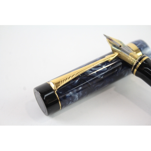 492 - Vintage Parker Duofold Special Navy Fountain Pen w/ 18ct Gold Nib WRITING