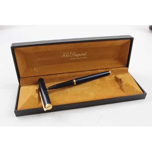 493 - Vintage S.T Dupont Navy Lacquer Cased Felt Pen w/ Gold Plate & Enamel Detail