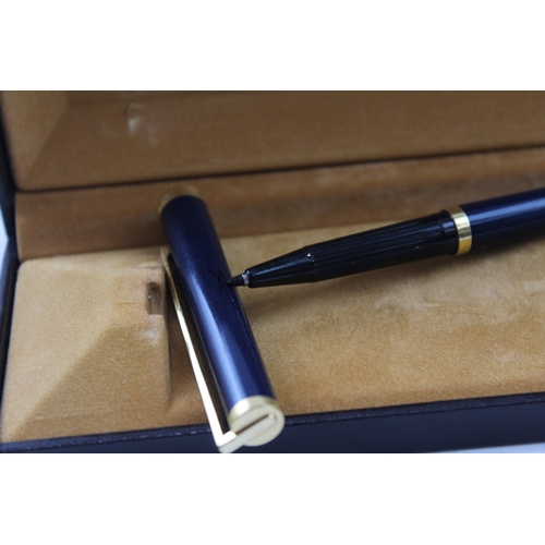 493 - Vintage S.T Dupont Navy Lacquer Cased Felt Pen w/ Gold Plate & Enamel Detail