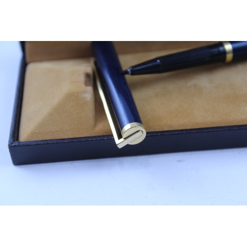 493 - Vintage S.T Dupont Navy Lacquer Cased Felt Pen w/ Gold Plate & Enamel Detail