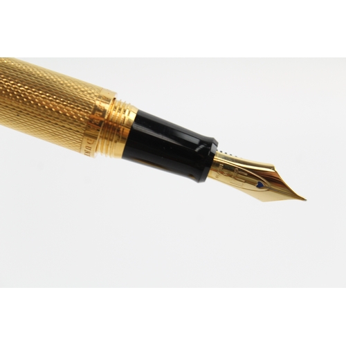 496 - Alfred Dunhill AD2000 Gold Plated Fountain Pen w/ 18ct Gold Nib WRITING