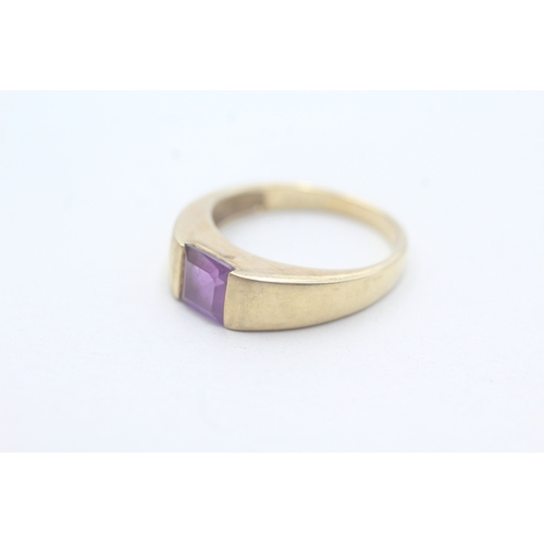 77 - 9ct gold amethyst single stone ring (3g) Size M 1/2