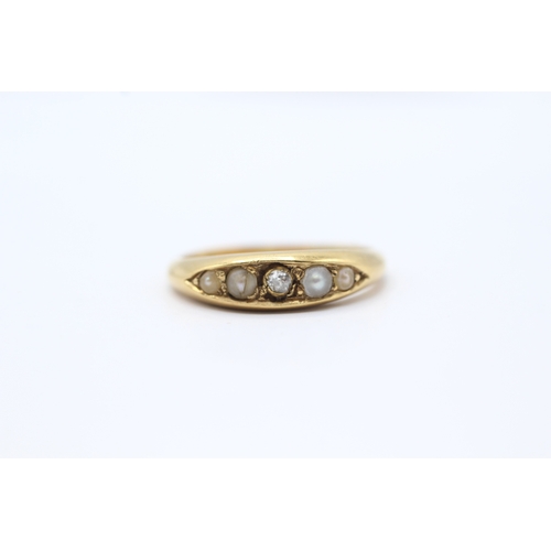 90 - 18ct gold seed pearl & diamond dress ring (3g) Size L