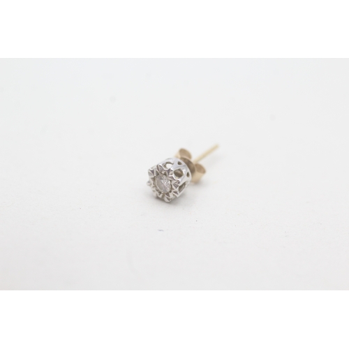 99 - 9ct white gold diamond stud earrings (0.8g)