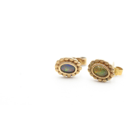 117 - 9ct gold vintage opal triplet set stud earrings (1.4g)