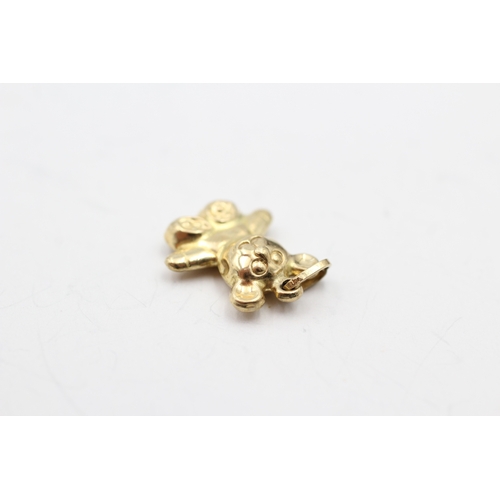 131 - 9ct gold bear charm (0.7g)