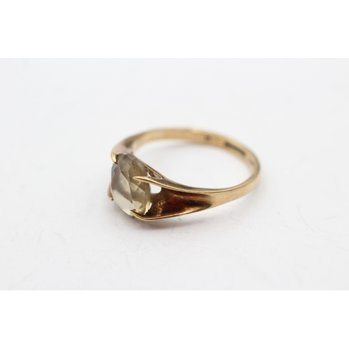 135 - 9ct gold smokey quartz single stone ring (2.8g) Size P 1/2