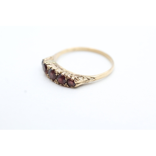 172 - 9ct gold vintage garnet five stone ring (2.6g) Size U 1/2