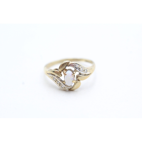 174 - 9ct gold vintage opal & diamond dress ring (1.8g) Size L