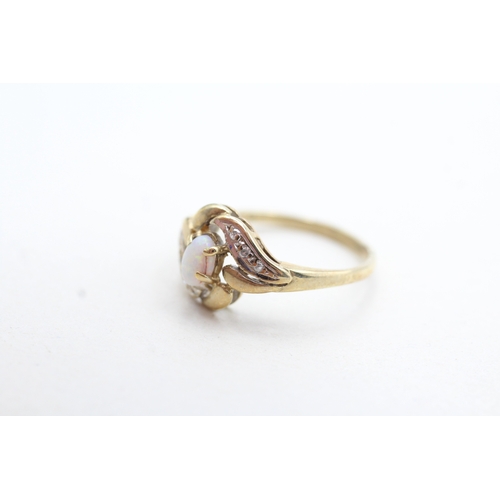 174 - 9ct gold vintage opal & diamond dress ring (1.8g) Size L