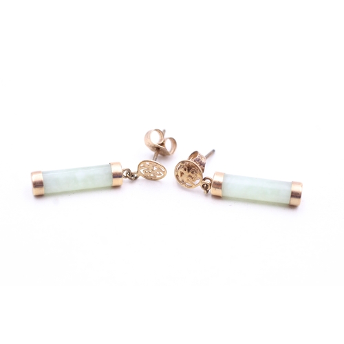 186 - 9ct gold jade drop earrings (1.7g)