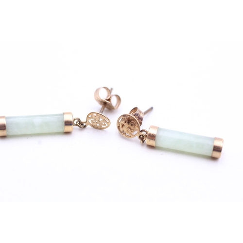 186 - 9ct gold jade drop earrings (1.7g)