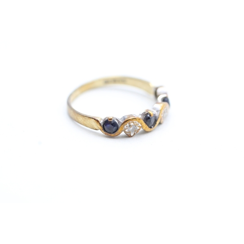 199 - 9ct gold vintage sapphire & diamond half eternity ring (1.5g) Size N 1/2