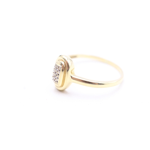 2 - 18ct gold diamond dress ring (3.4g) Size W