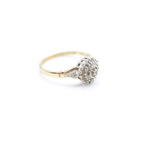 205 - 9ct gold diamond cluster ring (2.3g) Size P 1/2