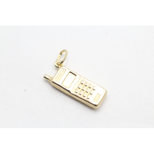 222 - 9ct gold mobile phone charm (0.8g)