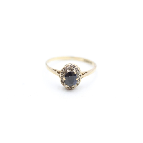 226 - 9ct gold diamond and sapphire set cluster ring (1.5g) Size L