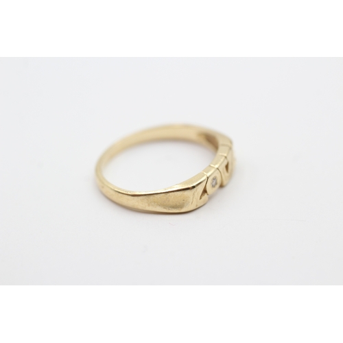 23 - 14ct gold diamond love ring (2g) Size N