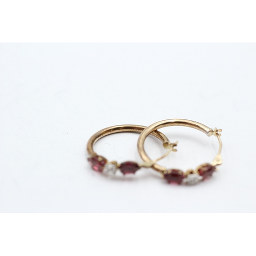 236 - 9ct gold diamond and garnet hoop earrings (1.1g)