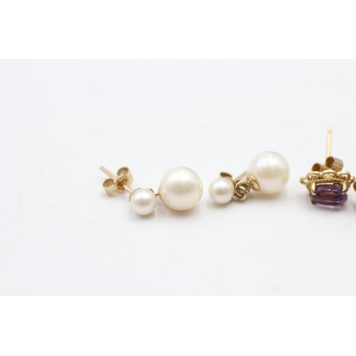 245 - 2x 9ct gold amethyst & cultured pearl earrings (2.5g)