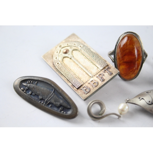 284 - Collection of Sterling Silver Jewellery inc. Gemstone, Platypus, Spoon x 5 48g