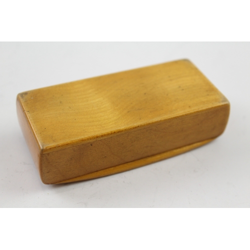 397 - Axe My Ass Wooden Snuff Box Novelty Antique Vintage