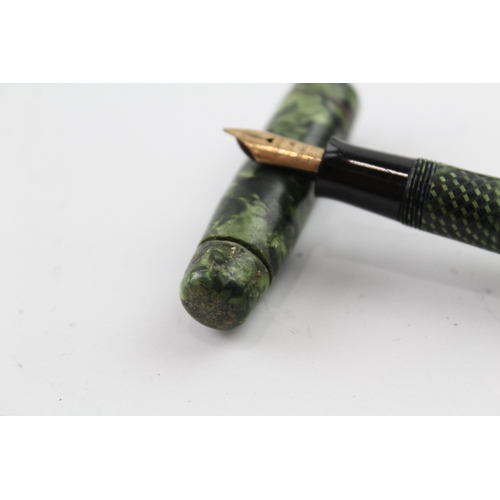 491 - Vintage De La Rue Onoto Minor Green Fountain Pen w/ 14ct Gold Nib WRITING