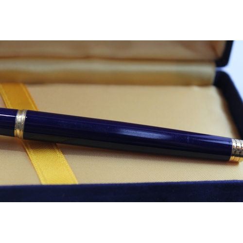 496 - Vintage Waterman Exclusive Fountain Pen w/ 18ct Gold Nib WRITING Boxed