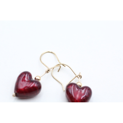 5 - 9ct gold Venetian glass heart drop earrings (3.9g)