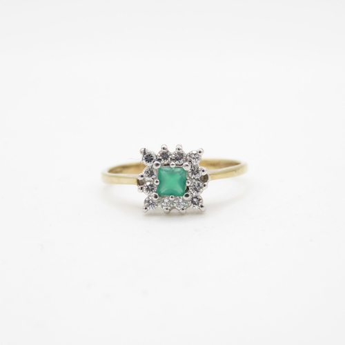 197 - 9ct gold emerald and cubic zirconia ring (1.3g)