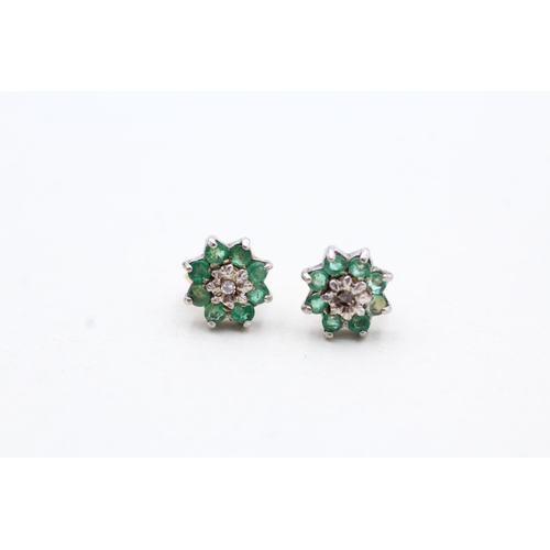 101 - 9ct gold emerald and diamond halo earrings (1.1g)